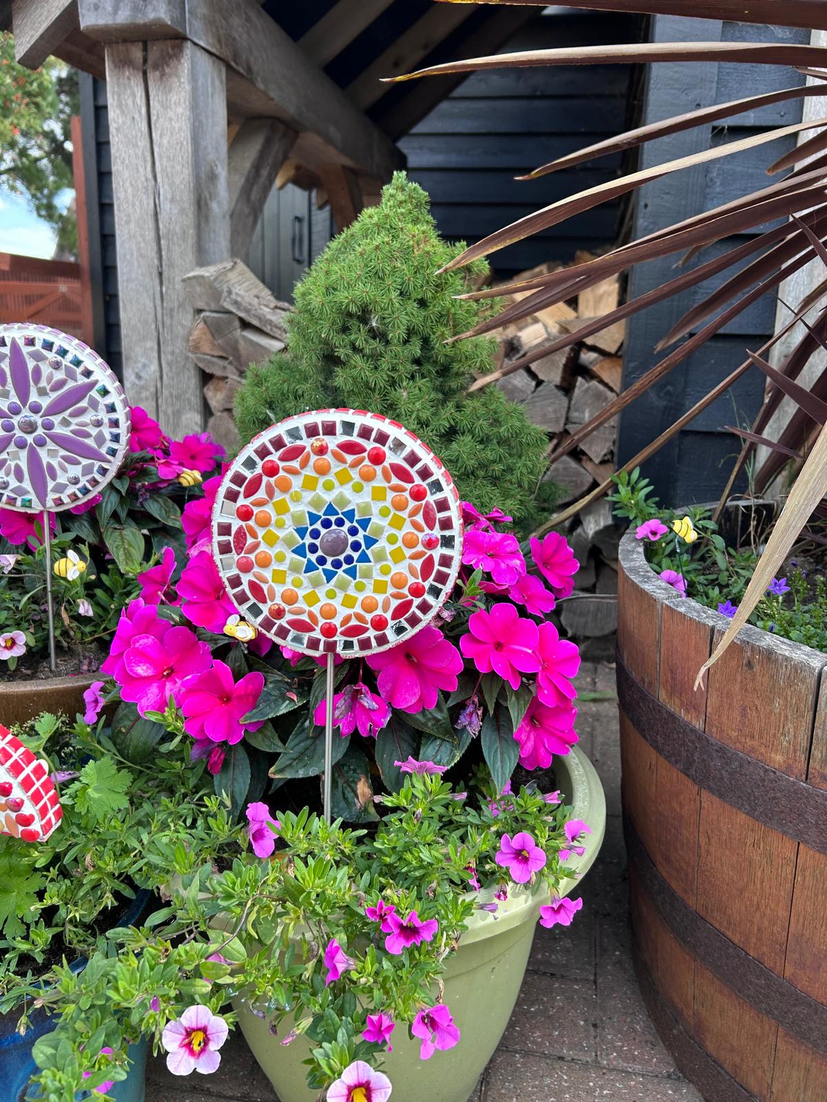 Rainbow Bloom Flower Pop Mosaic Kit – DIY Garden Mosaic Craft Kit for Beginners